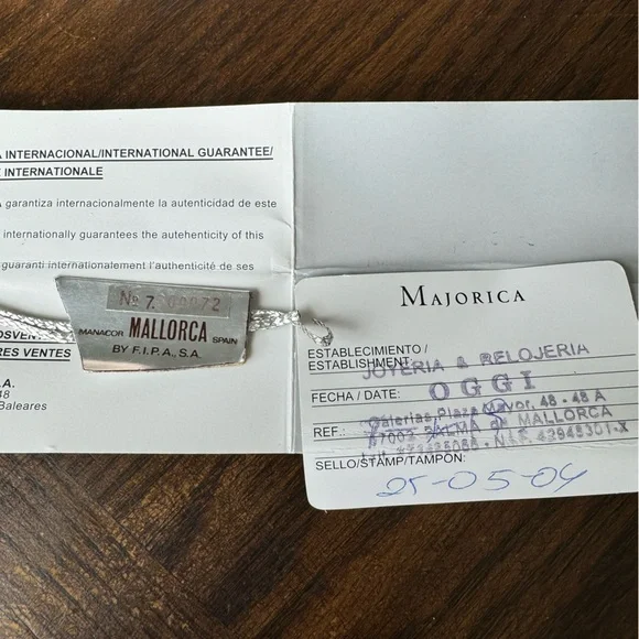 Exquisite Triple Strand Majorica Orquidea Pearl Bracelet - Picture 2 of 7